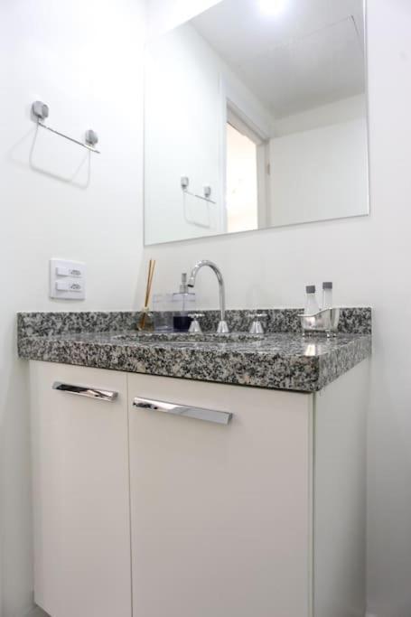 Studio Lindo Ao Lado Do Metro Santa Cecilia Apartment Sao Paulo Bagian luar foto